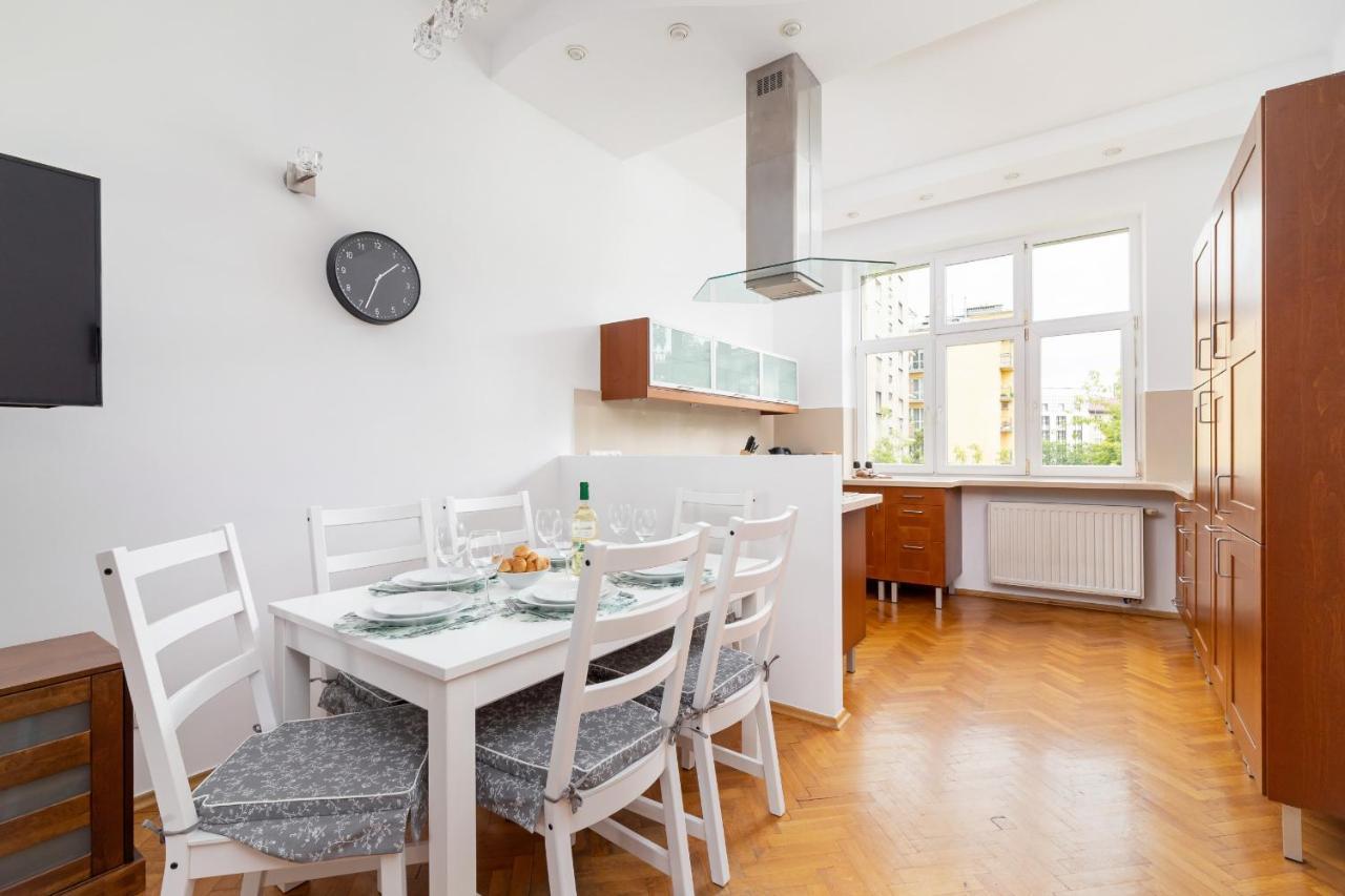 Slowacki Avenue Family Apartments Cracow By Noclegi Renters Krakow Exterior photo