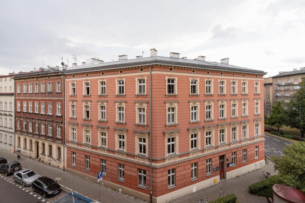 Slowacki Avenue Family Apartments Cracow By Noclegi Renters Krakow Exterior photo