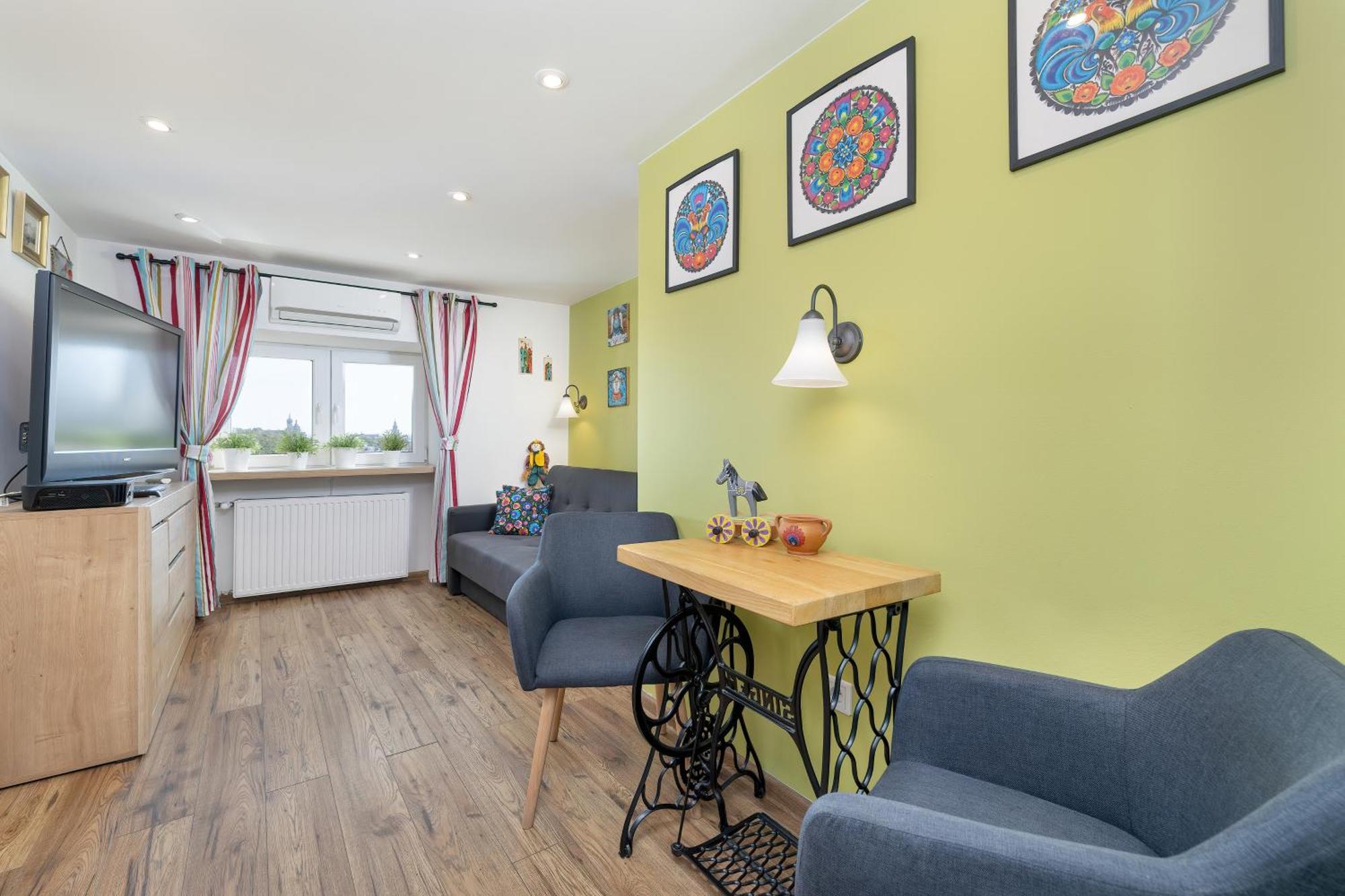 Slowacki Avenue Family Apartments Cracow By Noclegi Renters Krakow Exterior photo